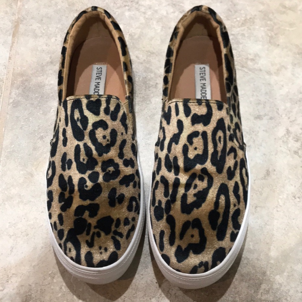 Steve Madden Gills Leopard size 9
